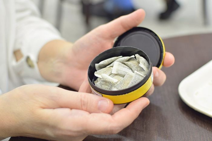 Beginner’s Guide to Nicotine Pouches: Flavors, Strengths, and Usage